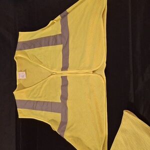 2Pc Used Work vest both